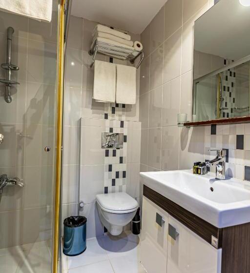 Pokój Standard, Elasophia