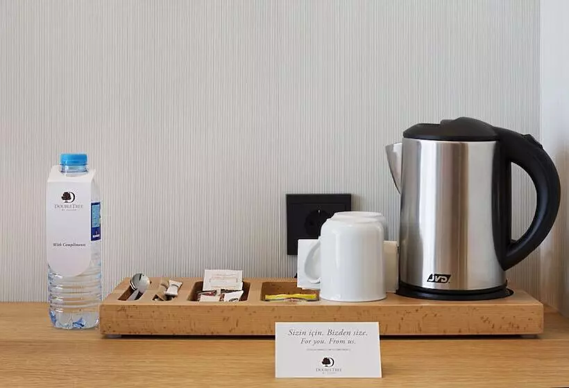 اتاق لوکس با چشم‌انداز, Doubletree By Hilton Istanbul Avcilar