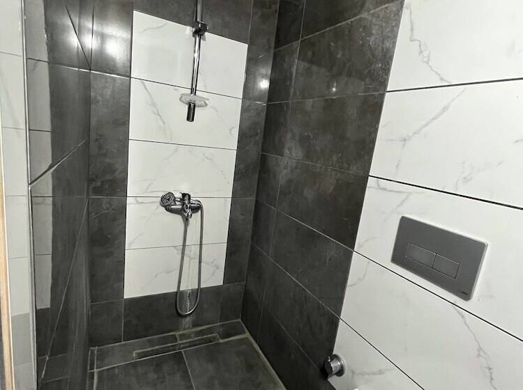 اتاق استاندارد یک نفره, Erkal Pension