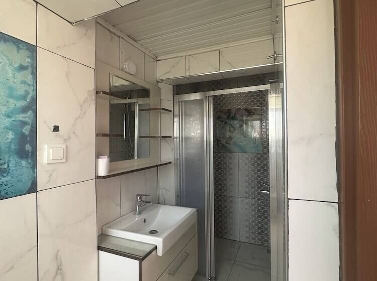 سوییت, Erkal Pension