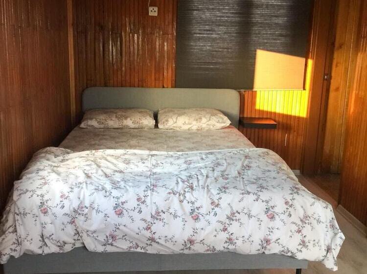 آپارتمان 1 خوابه, Erkal Pension