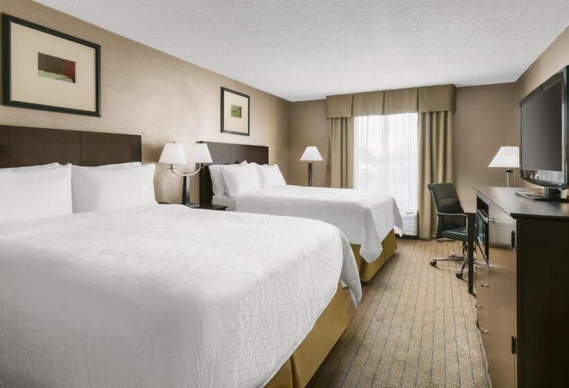 带2个双人床的标准工作室, Holiday Inn Express Boston Brockton, An Ihg