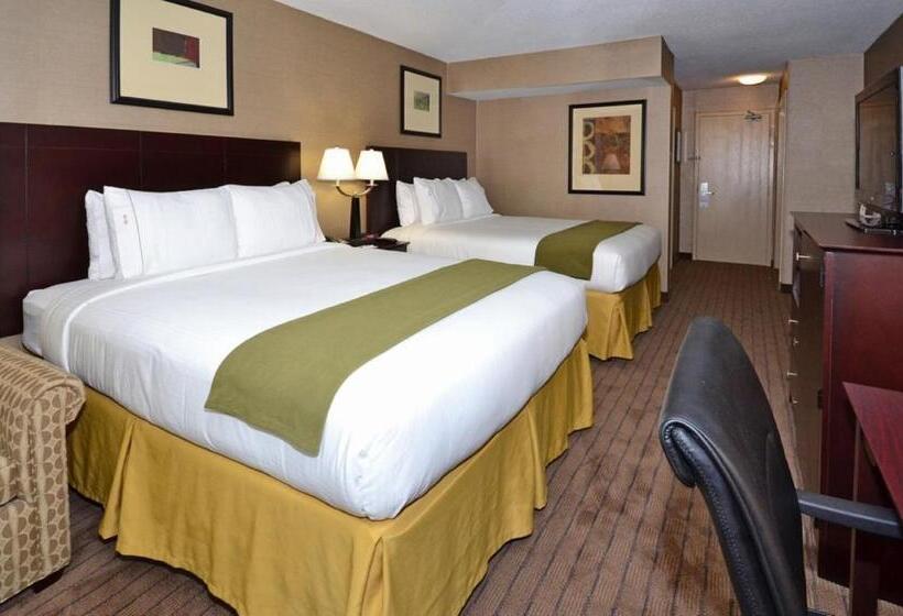 장애인용 디럭스룸, Holiday Inn Express Boston Brockton, An Ihg