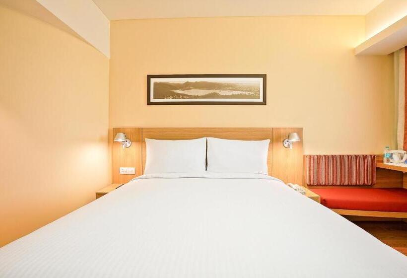 Номер Стандартный Кровать Куин, Ibis Nashik   An Accor Brand