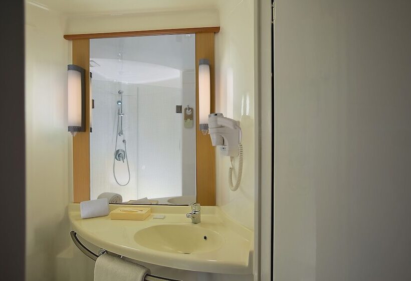 غرفة قياسية, Ibis Nashik   An Accor Brand