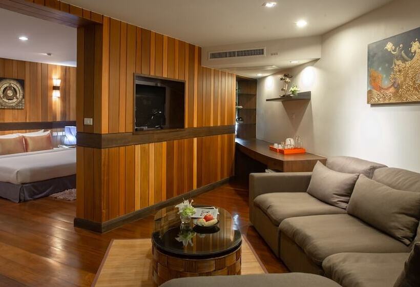 סוויטת ג'וניור, Khum Phucome Hotel  Sha Extra Plus