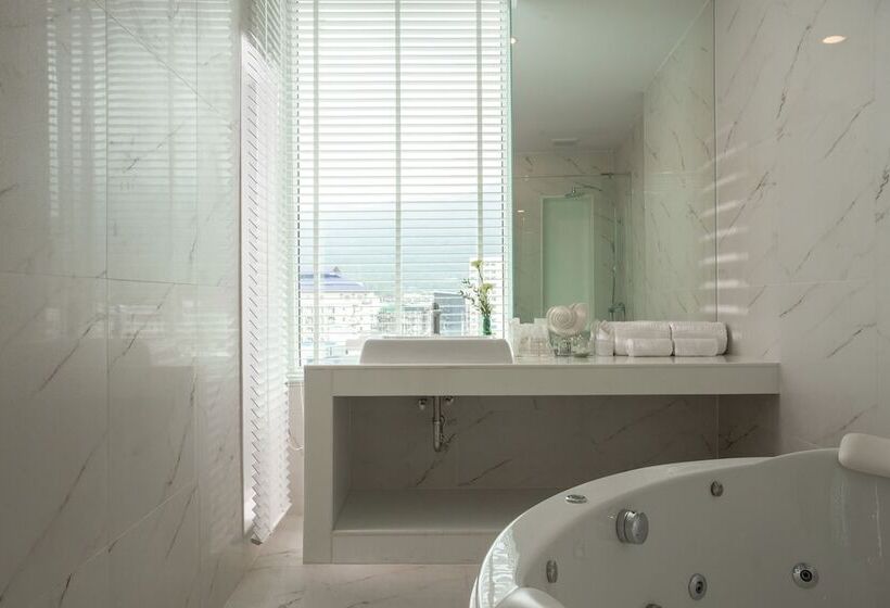 סוויטה אקזקיוטיב, Khum Phucome Hotel  Sha Extra Plus