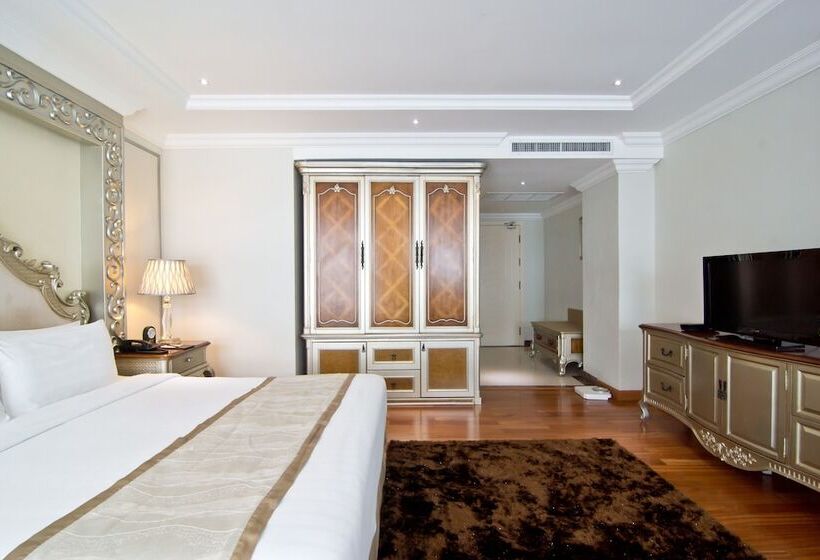 اتاق سوپریور با چشم‌انداز شهر, Lk The Empress