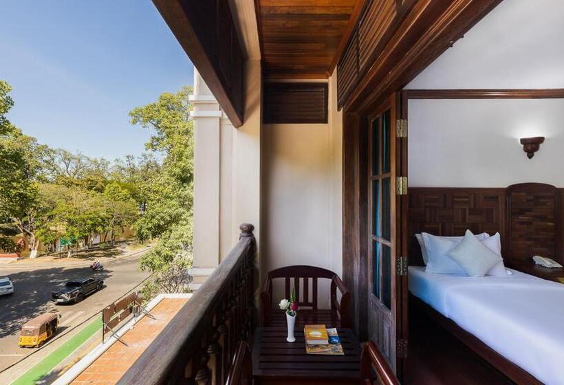 Habitación Deluxe Vista Río, Pierre