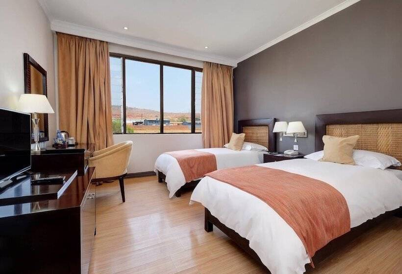 اتاق استاندارد با چشم‌انداز کوهستان, Protea Hotel By Marriott Chipata