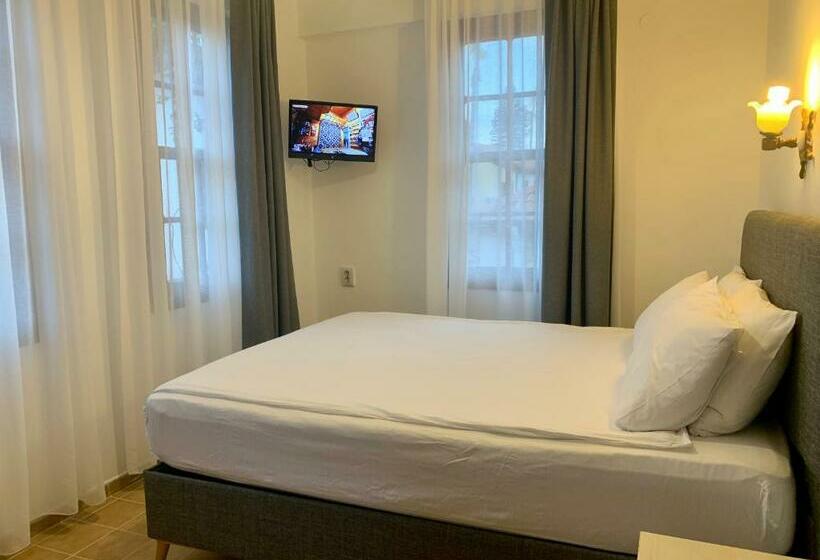 Quarto standard, Sabah Pansiyon