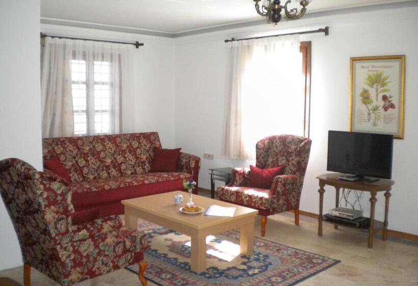 Casa 2 Dormitórios, Sabah Pansiyon