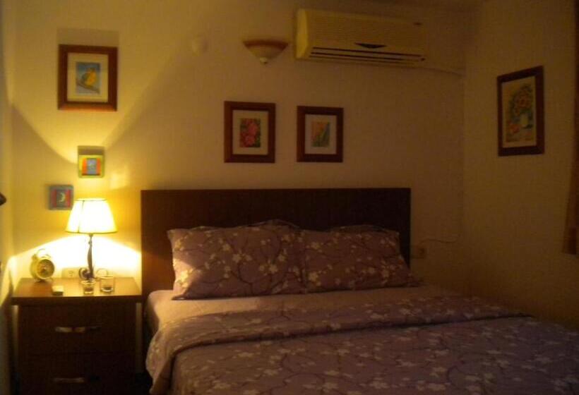 Casa 2 Dormitórios, Sabah Pansiyon