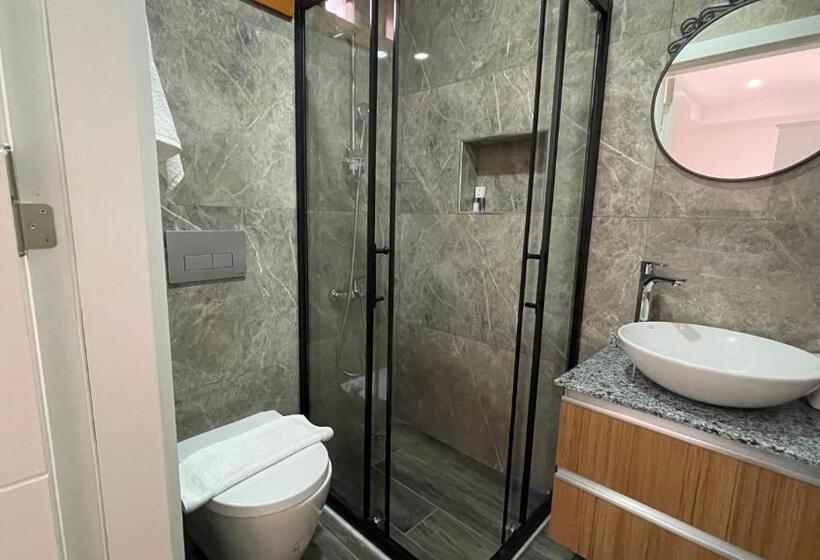 Deluxe Room, Sabah Pansiyon