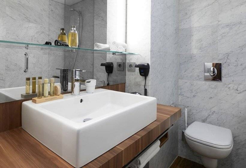 غرفة ديلوكس, Living Hotel Düsseldorf