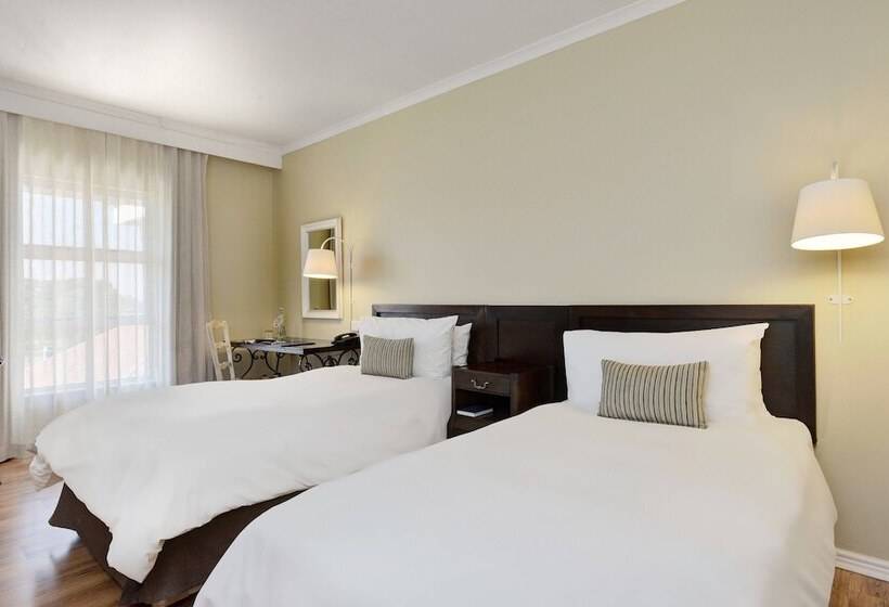 Номер Стандарт 2 Двуспальные Кровати, Protea Hotel By Marriott Mahikeng