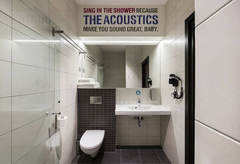 اتاق استاندارد, Comfort Hotel LT – Rock ‘n’ Roll Hotel Vilnius