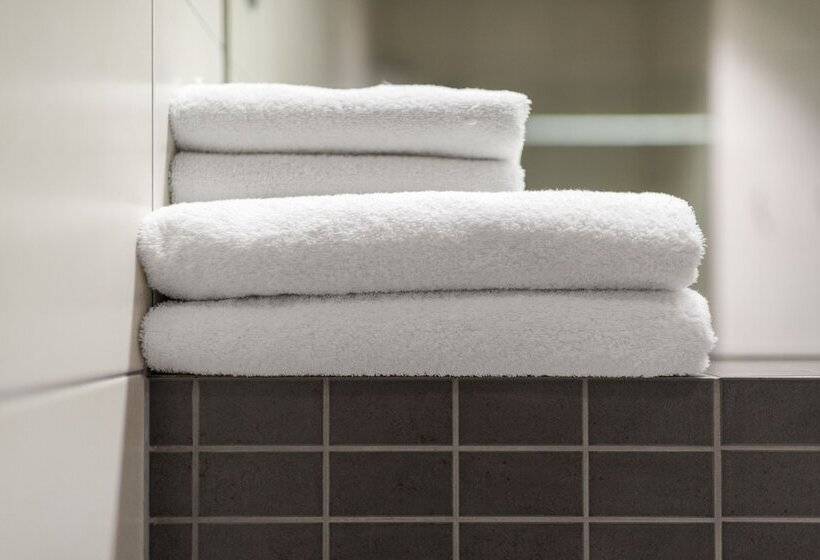 سوییت, Comfort Hotel LT – Rock ‘n’ Roll Hotel Vilnius