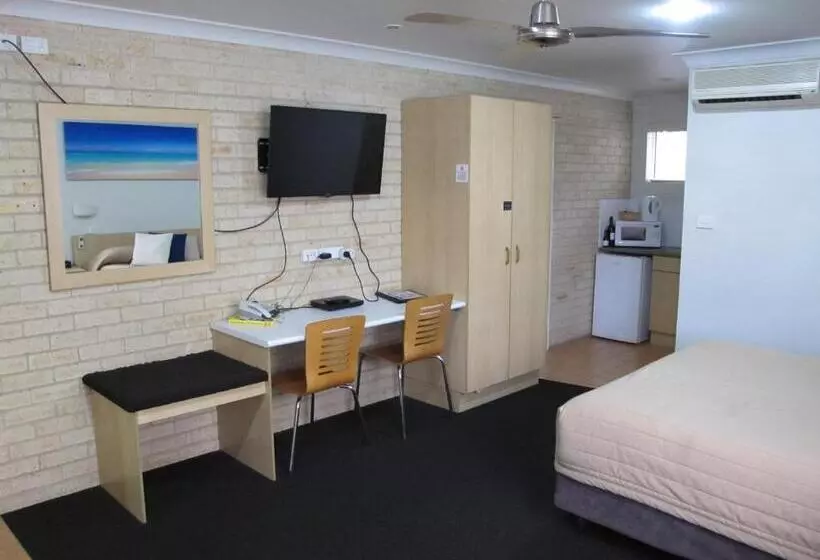 エクゼクティブルーム, Aston Hill Motor Lodge