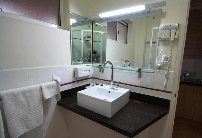 プレステージルーム, Aston Hill Motor Lodge