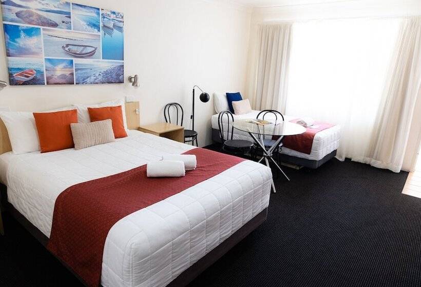 スーペリアールーム, Aston Hill Motor Lodge