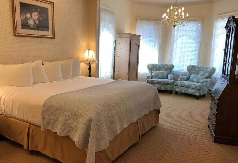 キングサイズベッドのスタンダードルーム, Best Western Grandmas Feather Bed