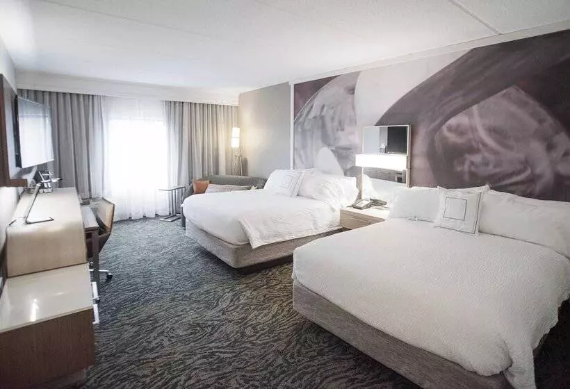 ２ダブルベッドのスタンダードルーム, Courtyard By Marriott Hickory