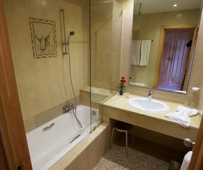 家庭间, Mahdia Beach & Aqua Park