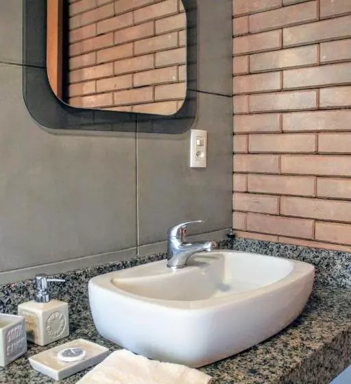 بانگلوی لوکس, Eco Hotel Oceanomare
