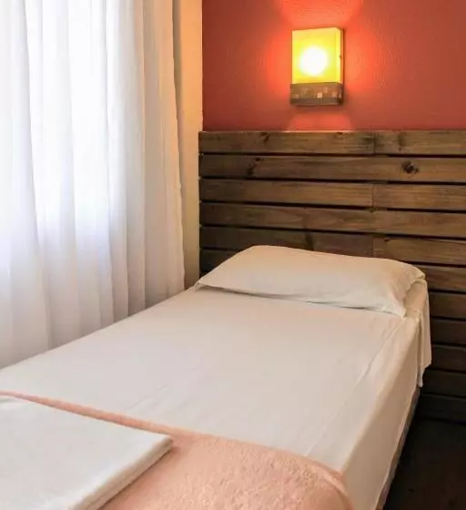 اتاق خانوادگی, Eco Hotel Oceanomare