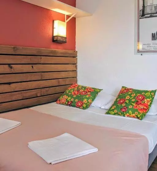 اتاق خانوادگی, Eco Hotel Oceanomare