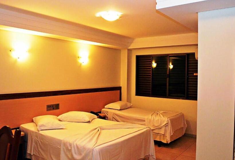 豪华三人间, Praia Sol