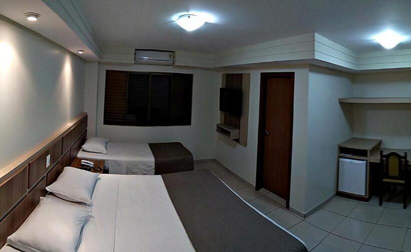 豪华三人间, Praia Sol