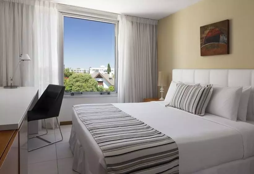 اتاق لوکس با چشم‌انداز شهر, Real Colonia Hotel & Suites