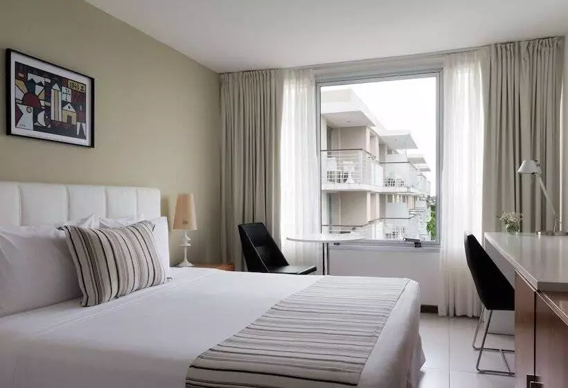 اتاق لوکس با چشم‌انداز شهر, Real Colonia Hotel & Suites