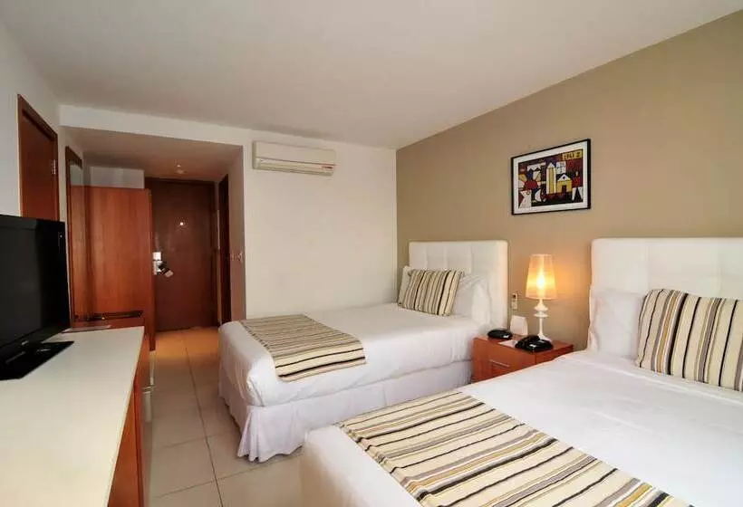 اتاق لوکس با چشم‌انداز شهر, Real Colonia Hotel & Suites