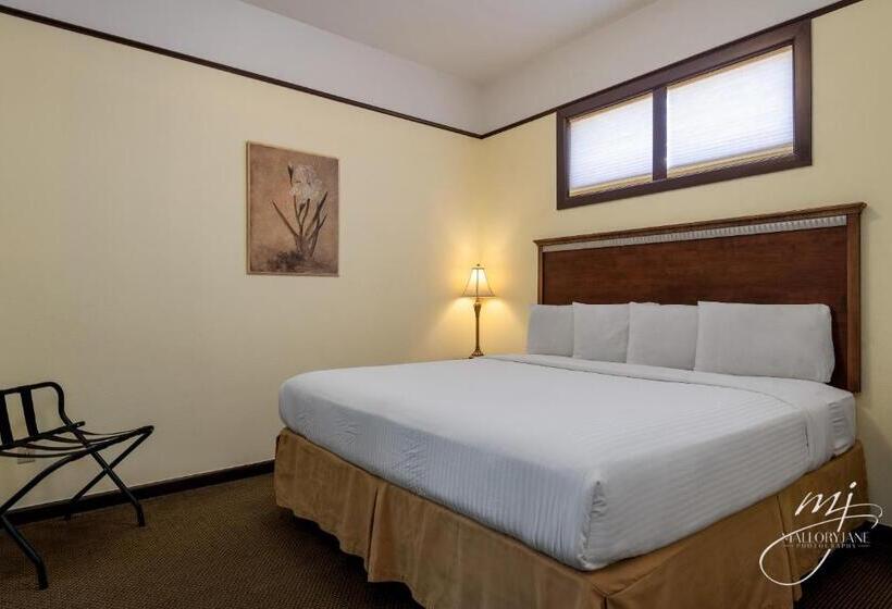 Deluxe Suite King Bed, Seville