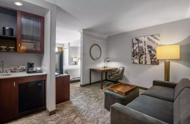 キングサイズベッドのスイートルーム, Springhill Suites Phoenix Glendale Sports & Entertainment District
