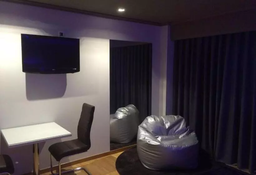 اتاق استاندارد, Motel Trebol