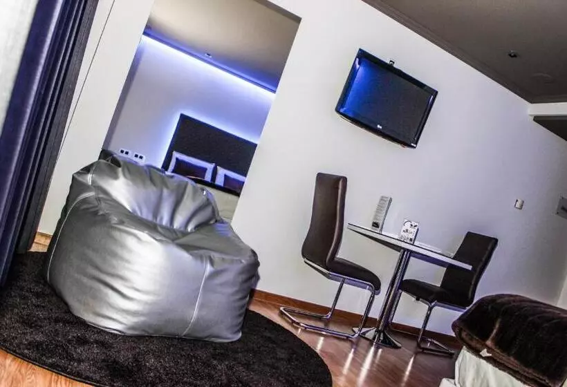 اتاق استاندارد, Motel Trebol