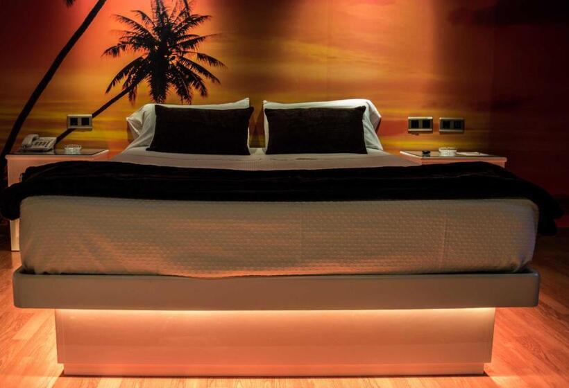 ジュニアスイート, Motel Trebol