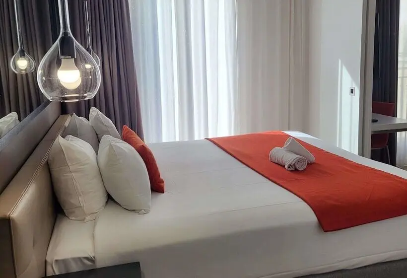 آپارتمان 1 خوابه با بالکن, Adagio Serris Val D Europe