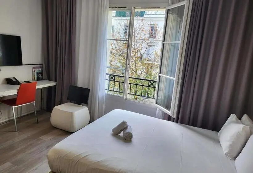 استودیوی استاندارد, Adagio Serris Val D Europe