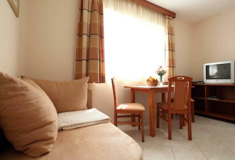 شقة غرفة واحدة, Apartments Ivana