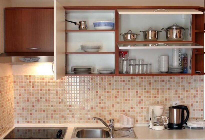 Апартаменты 2 Спальни, Apartments Ivana