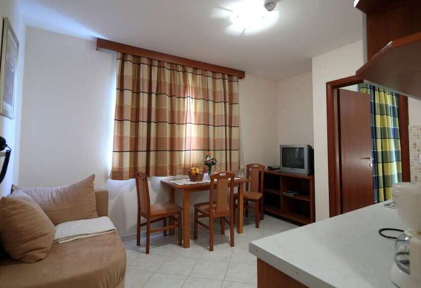 شقة غرفة واحدة, Apartments Ivana