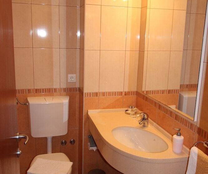 Апартаменты 1 Спальня, Apartments Ivana