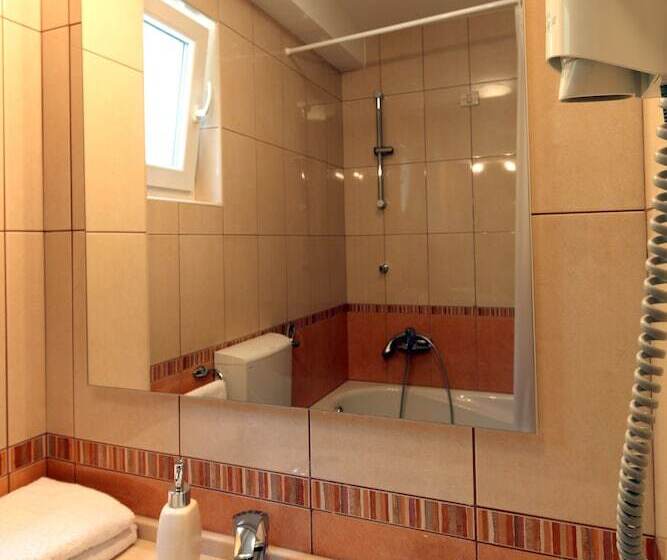 Апартаменты 1 Спальня, Apartments Ivana