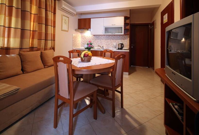 شقة غرفة واحدة, Apartments Ivana