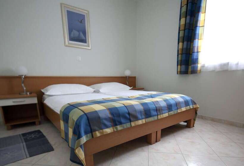 شقة غرفة واحدة, Apartments Ivana